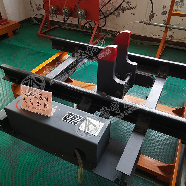 QWZC6气动卧闸