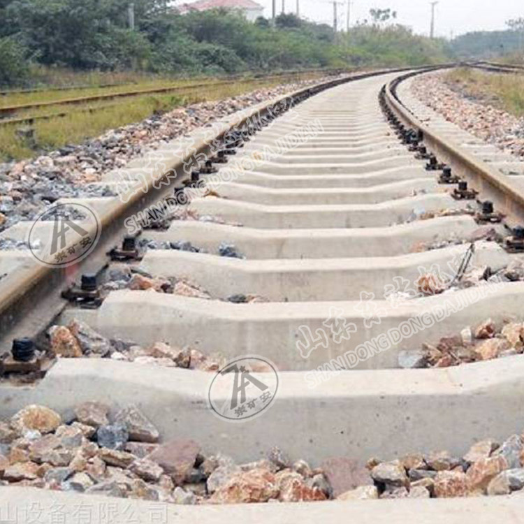 铁路水泥轨枕